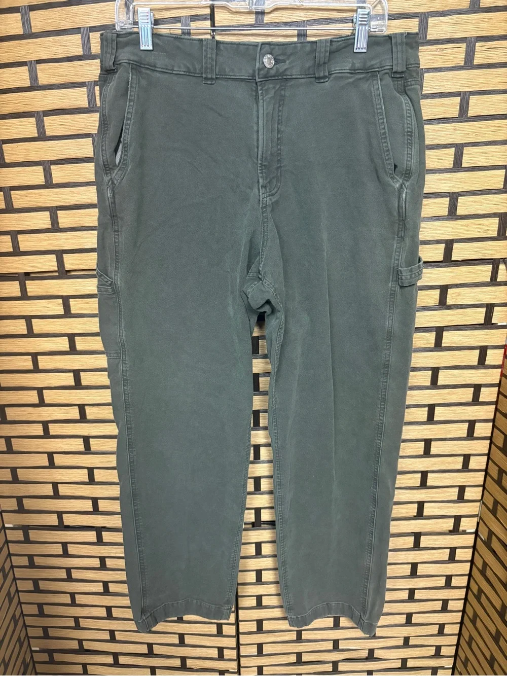 Abercrombie & fitch athletic loose fit green pants size 33